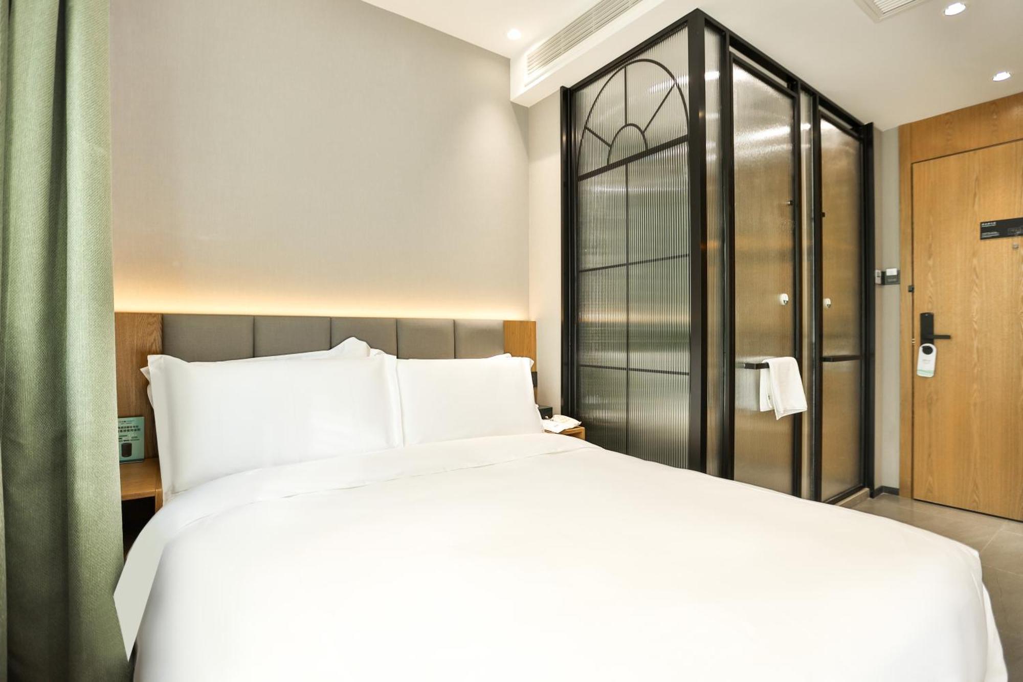 True Go Hotel - Shanghai Jing'An Temple Nanjing West Road Bagian luar foto